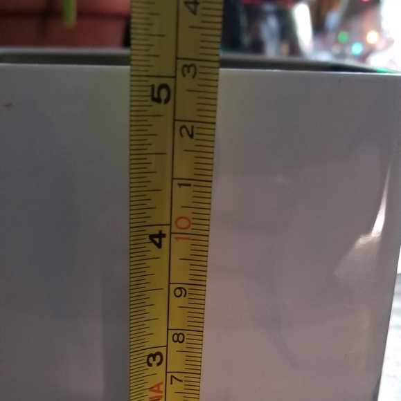 Set of 2 vintage tins - Picture 3 of 8